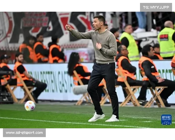 勒沃库森主帅称斯图加特防守脆弱，赛前言论施压